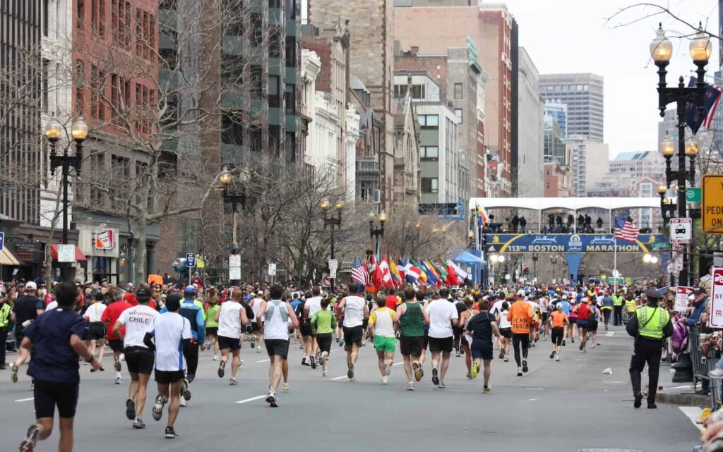 coureurs au boston marathon