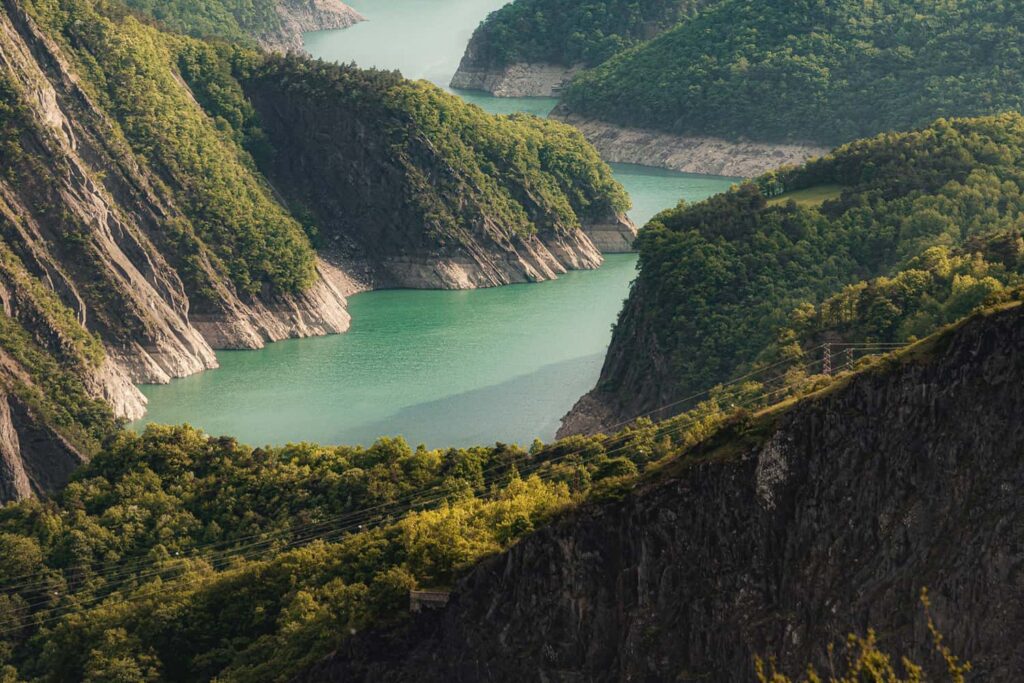 Une vue époustouflante sur le lac, depuis les sommets de Monteynard