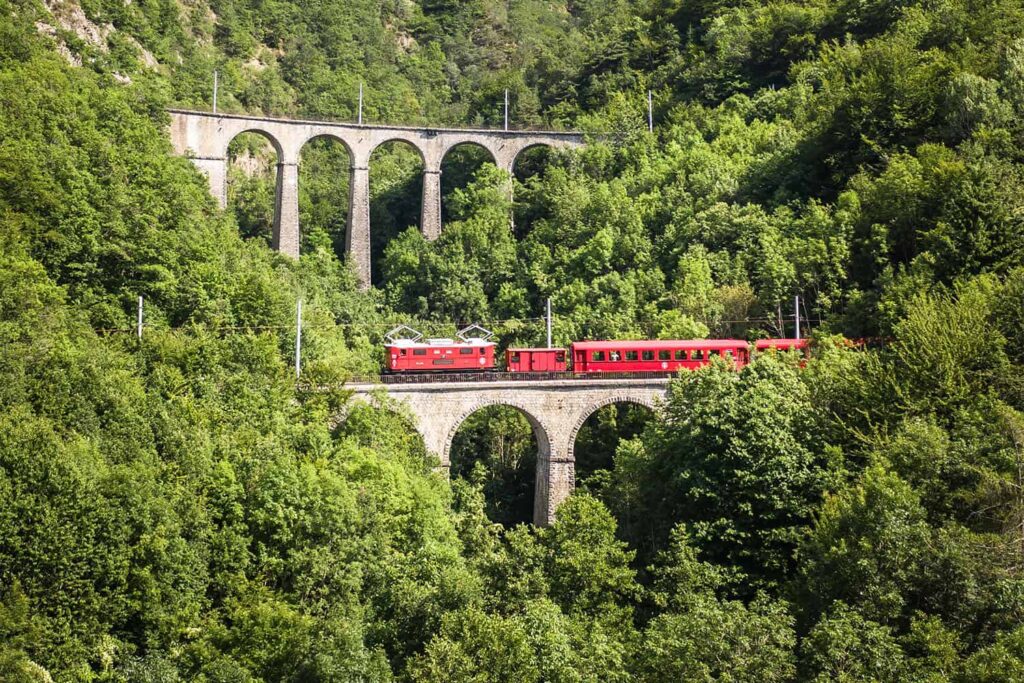 Un aperçu du Petit Train de la Mure, récemment remise en circulation