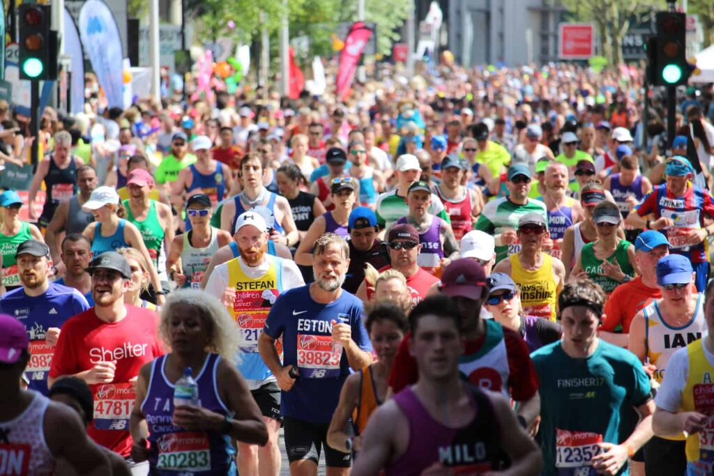 Foule de runners au marathon londres 2022