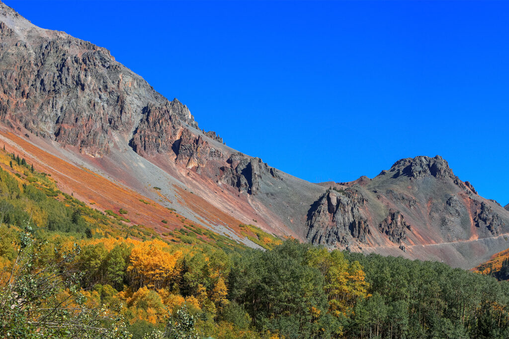 Le relief impressionnant des montagnes de San Juan 