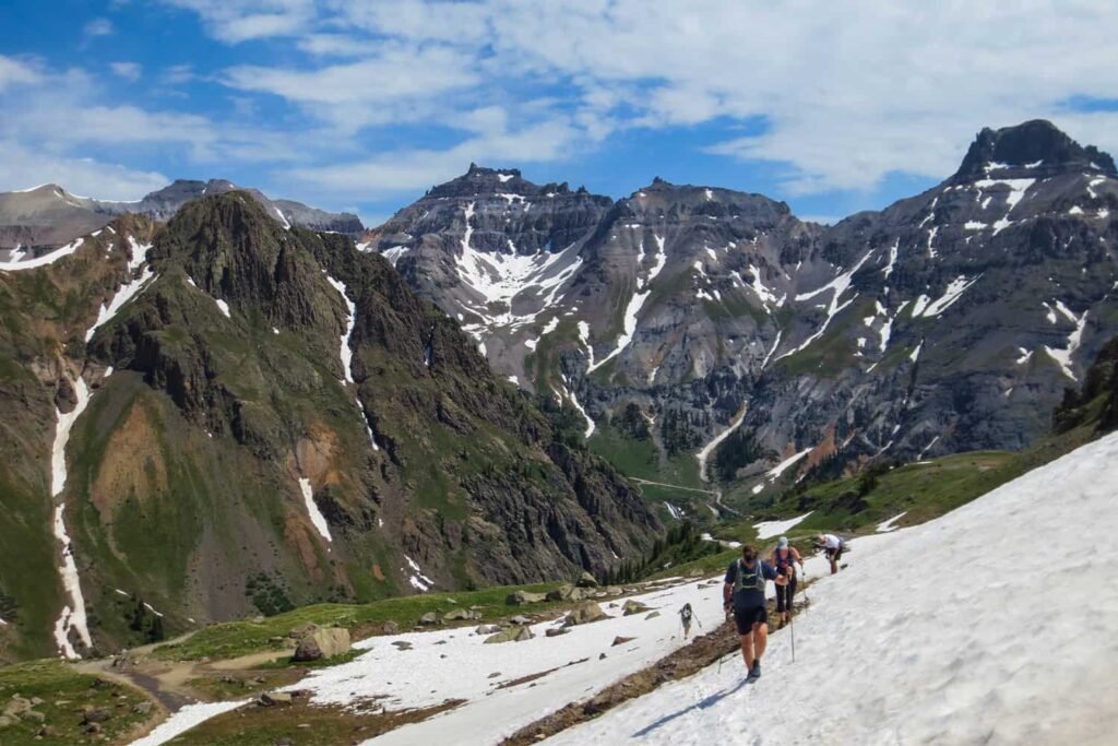 Un aperçu du Hardrock 100, au niveau du Virginius Pass