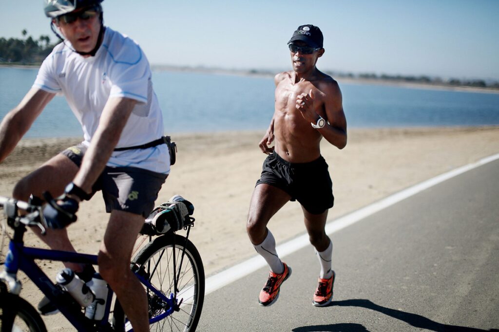 Meb Keflezighi Running course a pied