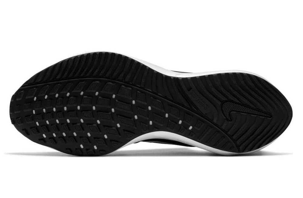 Nike Vomero 15 semelle caoutchouc carbone