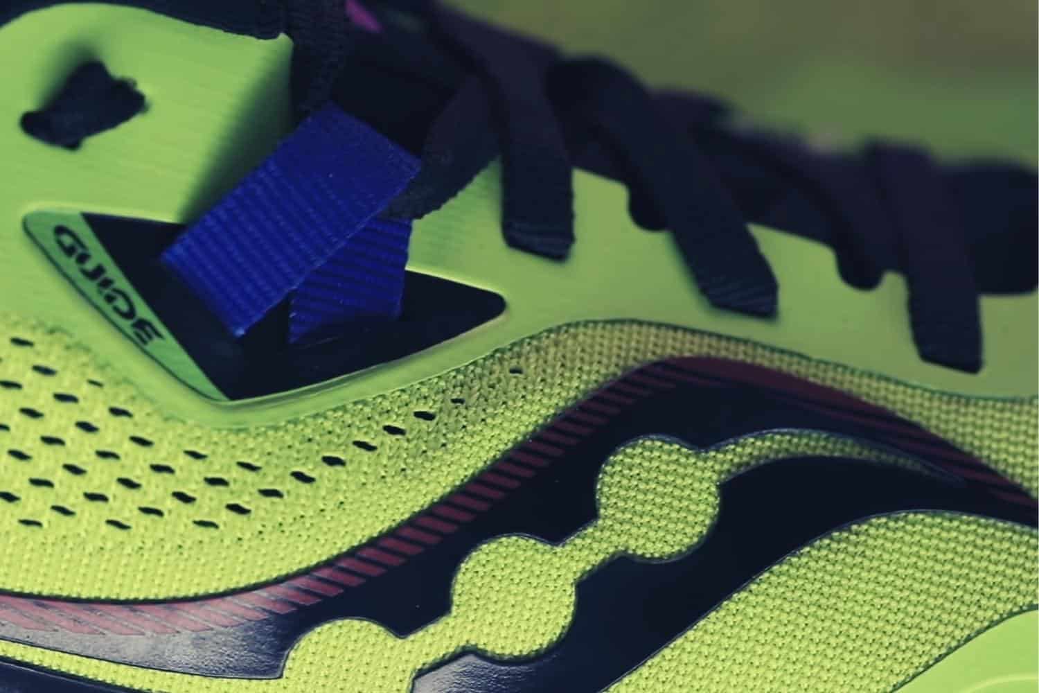 Saucony Guide 15 zoom sur le mesh technique