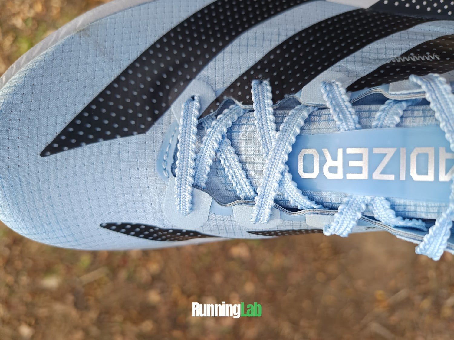 Tige Lightlock 2.0 et laçage de l'Adidas Adios Pro 5 en gros plan
