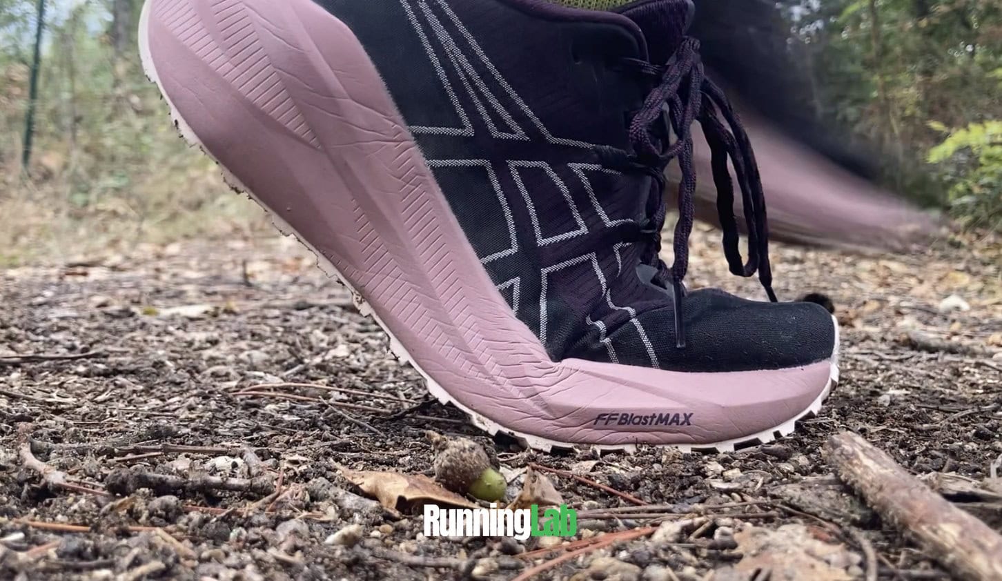 Poussée sur l'avant-pied avec l'Asics Blazeblast