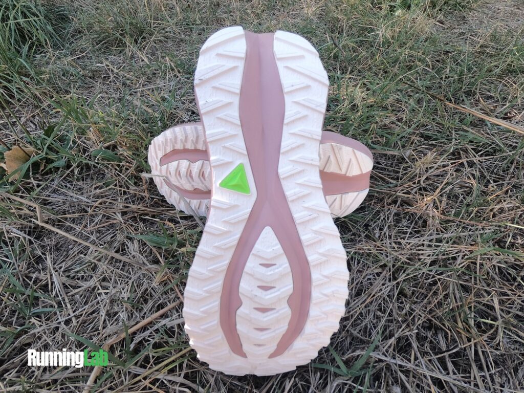 Semelle extérieure ASICSGRIP et crampons de 2,5 mm de l'Asics Blazeblast