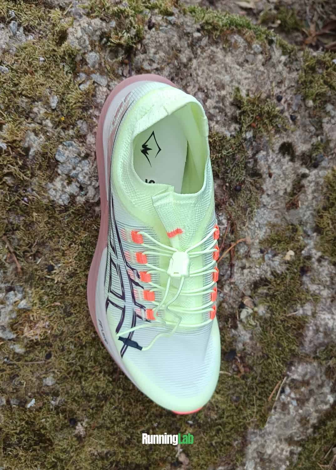Tige et laçage Speed Lace de l'Asics Metafuji Trail 2 vus de dessus