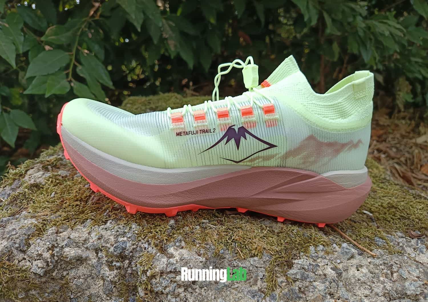 Profil de l'Asics Metafuji Trail 2 et sa semelle intermédiaire