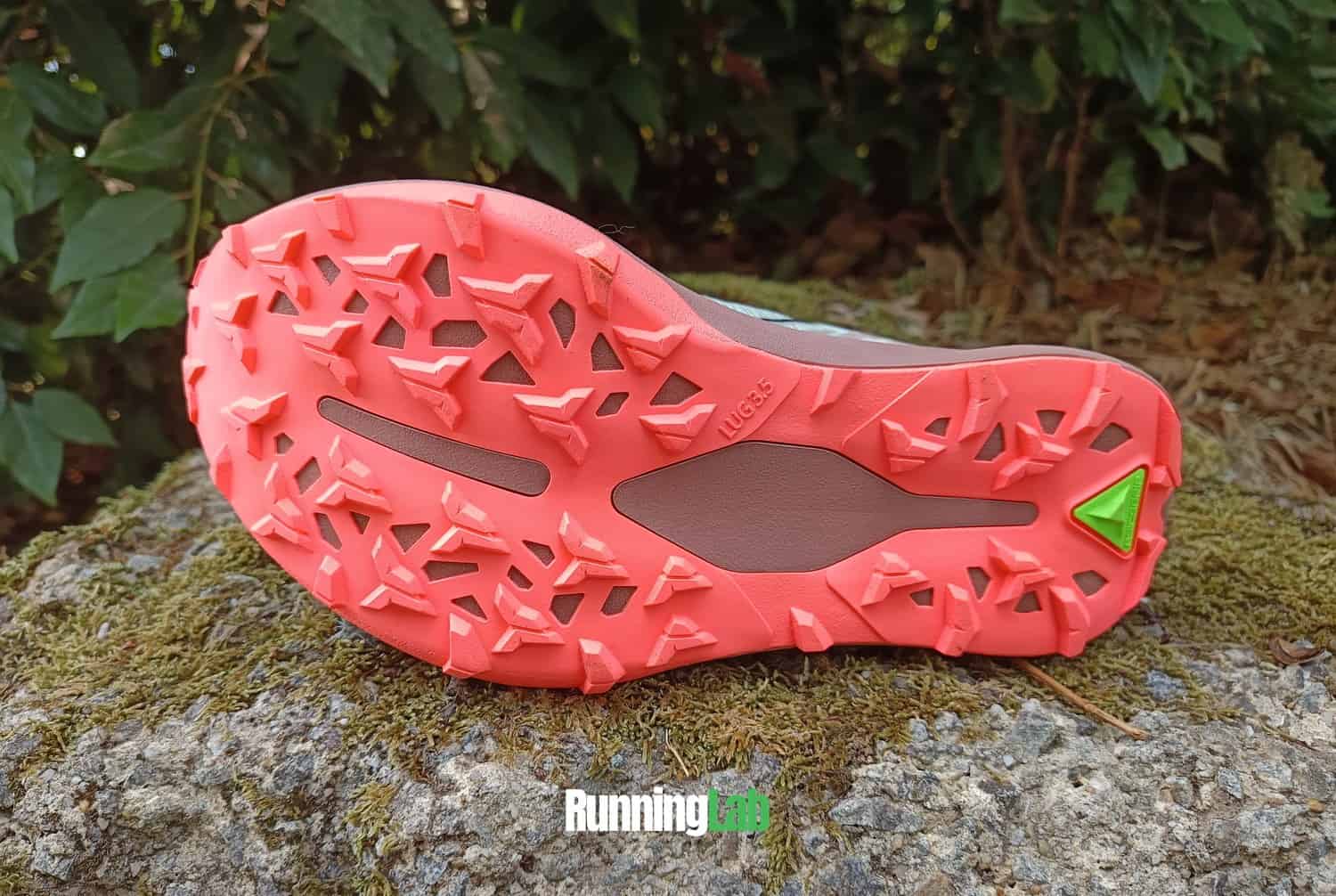 Semelle extérieure ASICSGRIP et crampons de 3,5 mm de l'Asics Metafuji Trail 2