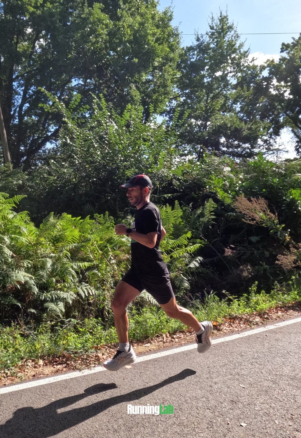 Julien à l'entraînement avec les Asics Sonicblast 2