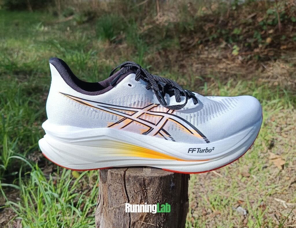 Asics Sonicblast 2 vs Novablast 6