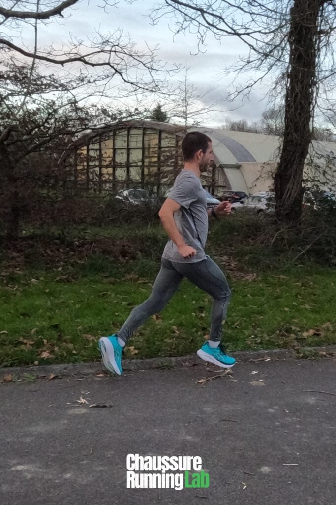 julien guyod teste les Asics Gel Nimbus 27