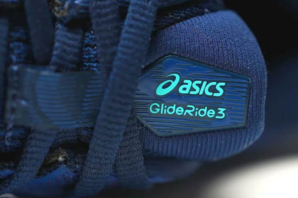 chaussure de la marque similaire à la asics metaride