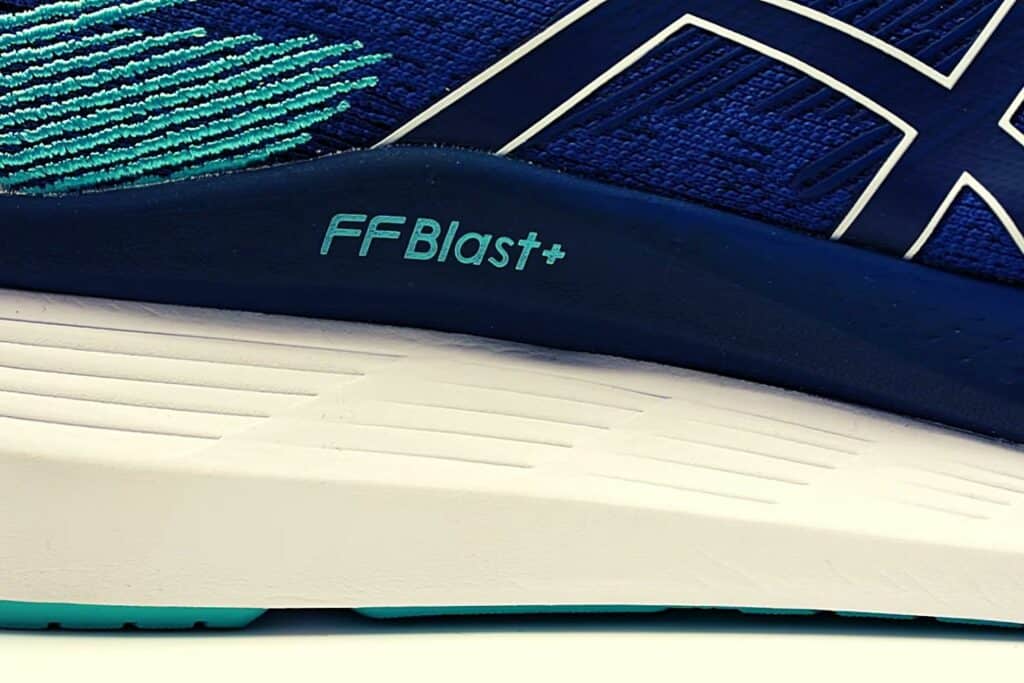 Asics GlideRide 3 amorti semelle intermédiaire