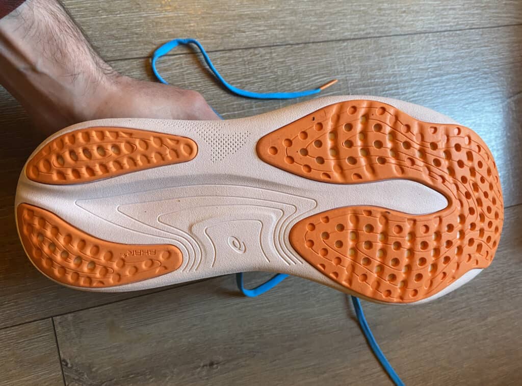 semelle AHARPLUS sur la Asics Gel Nimbus 25