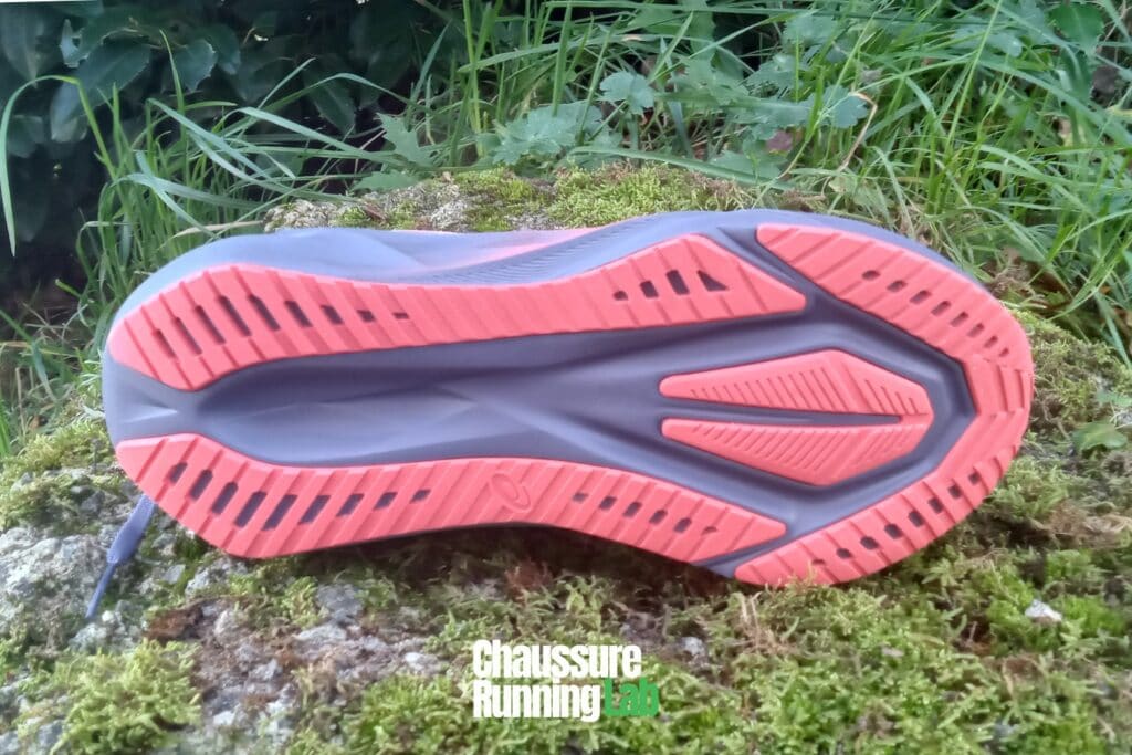 Asics Novablast 5 semelle extérieure caoutchouc