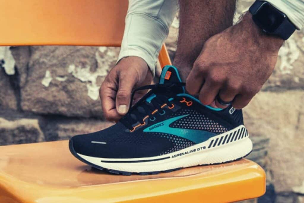 Brooks Adrenaline GTS 22 point de vue sur cette chaussure haut de gamme