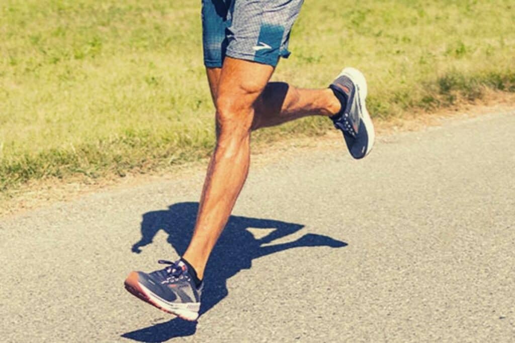 Brooks Adrenaline GTS 22 course à pied