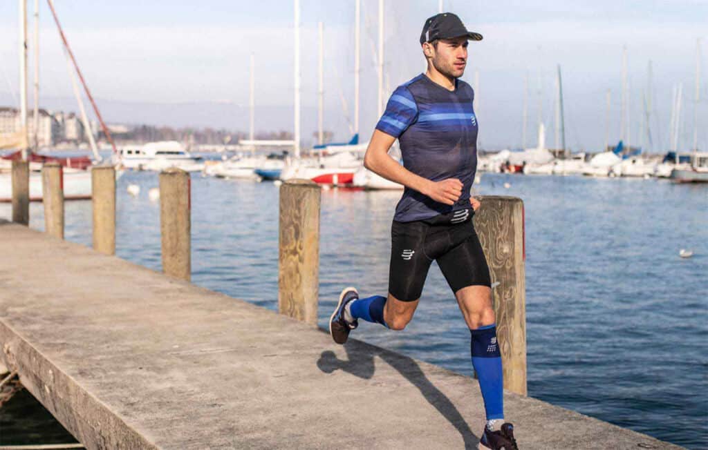 coureur portant Run Under Control short de course