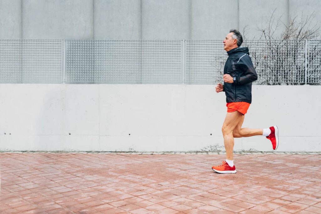 coureur senior allure élevée