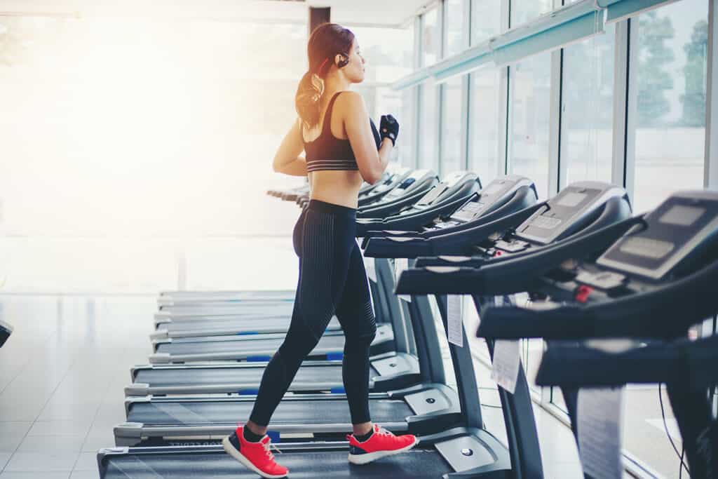 quels modèles de chaussures de sports pour courir sur un tapis