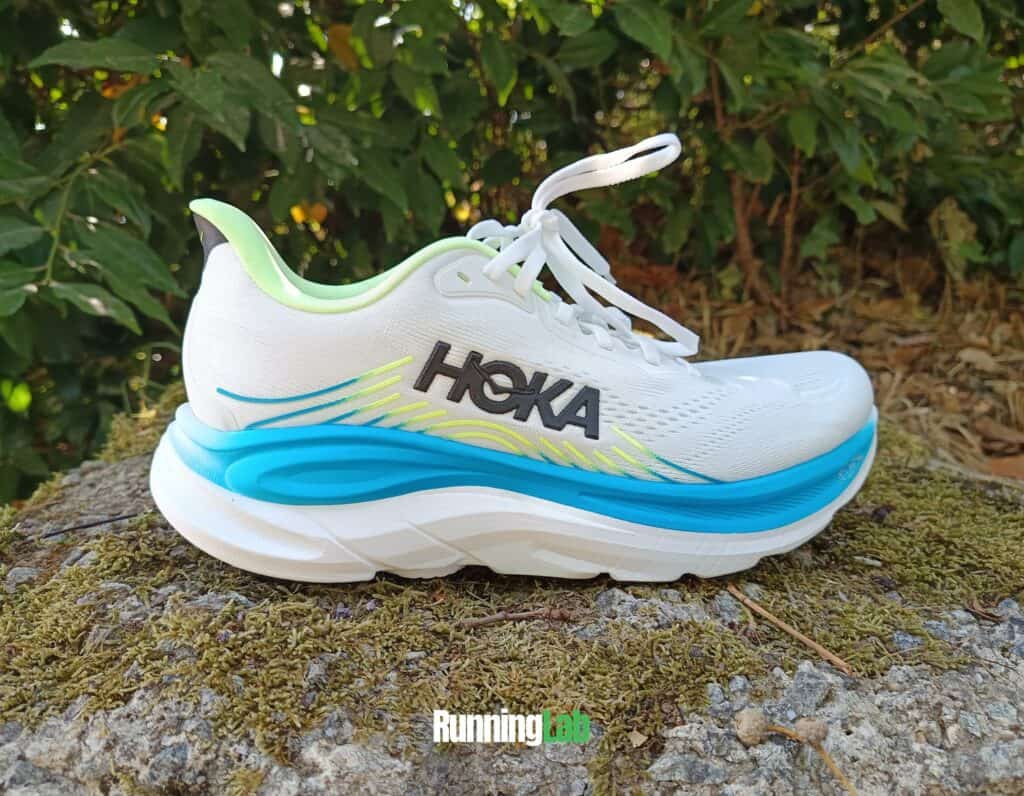 Hoka Clifton 11 vs mizuno wave rider 30