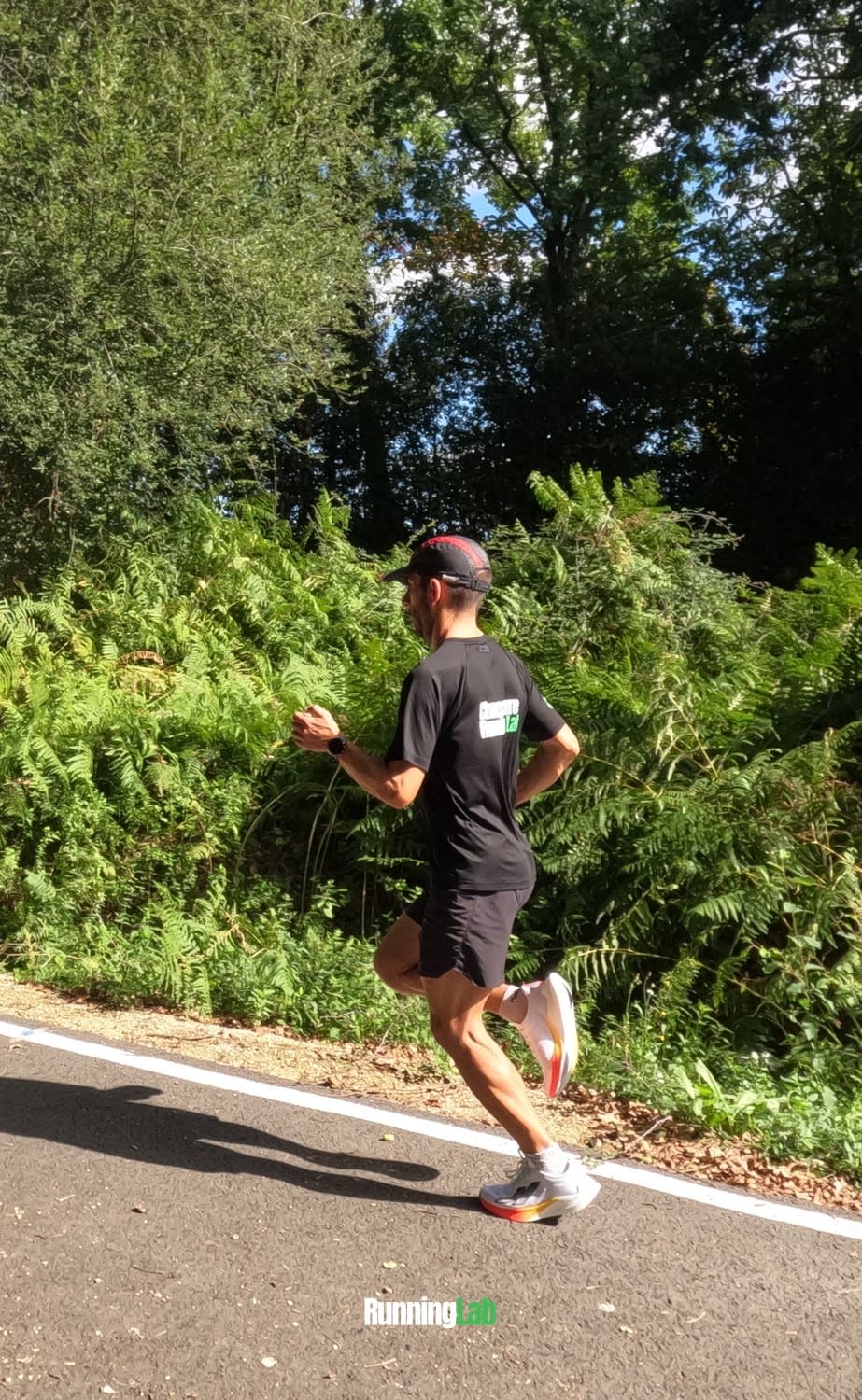 Julien à l'entraînement avec les Kiprun KD900 Light