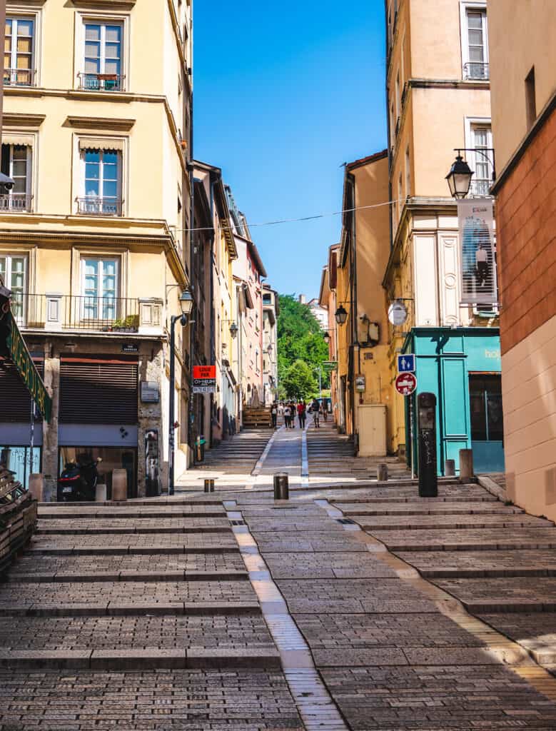 Fourvières croix rousse : l'endroit parfait pour trouver du dénivelé et travailler son endurance