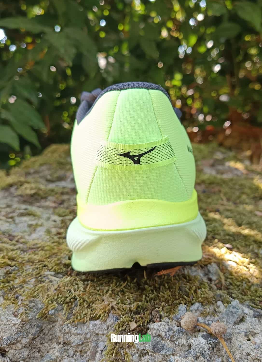 Contrefort talon de la Mizuno Wave Rider 30