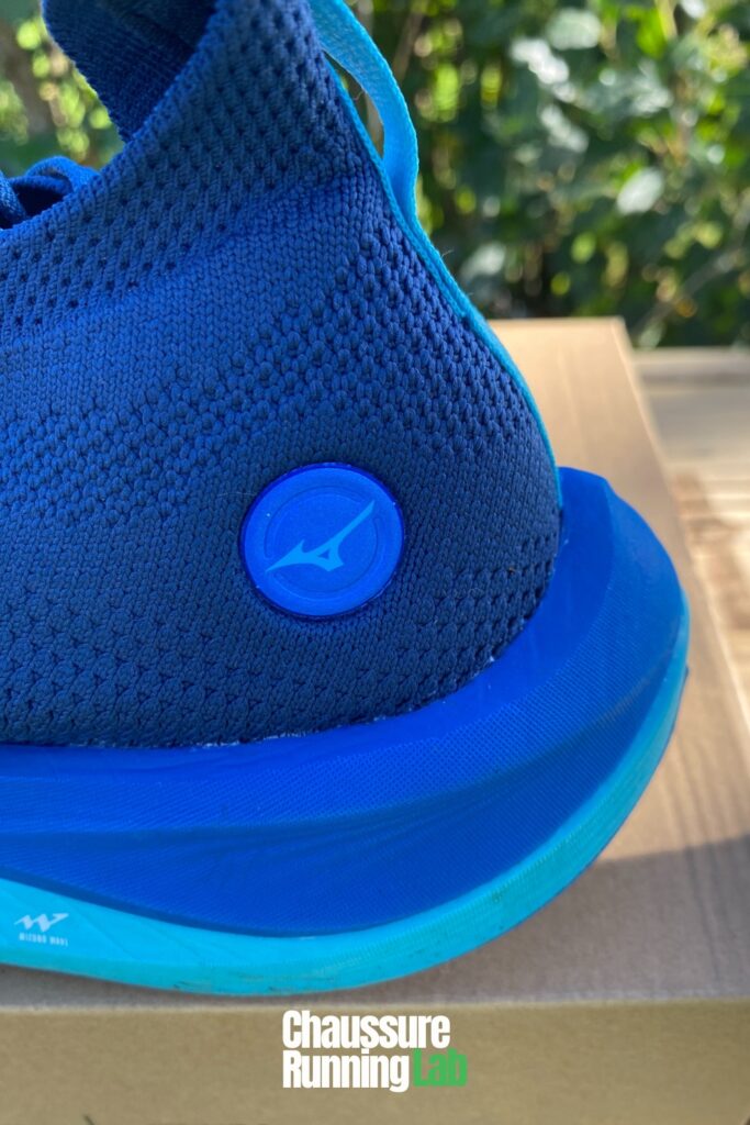 Mizuno Neo Vista talon