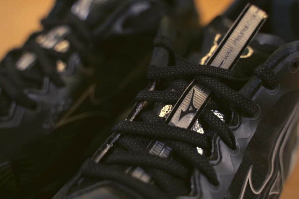 Mizuno Wave Prophecy X tige mesh technique