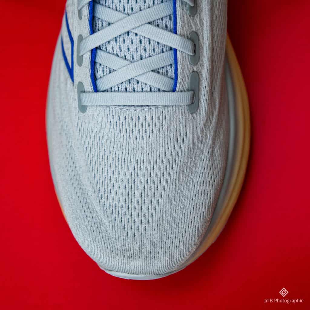 New Balance Fresh Foam 1080 v13 tige mesh technique