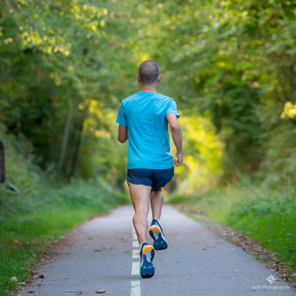 runner porte la version homme des new balance 880 v13