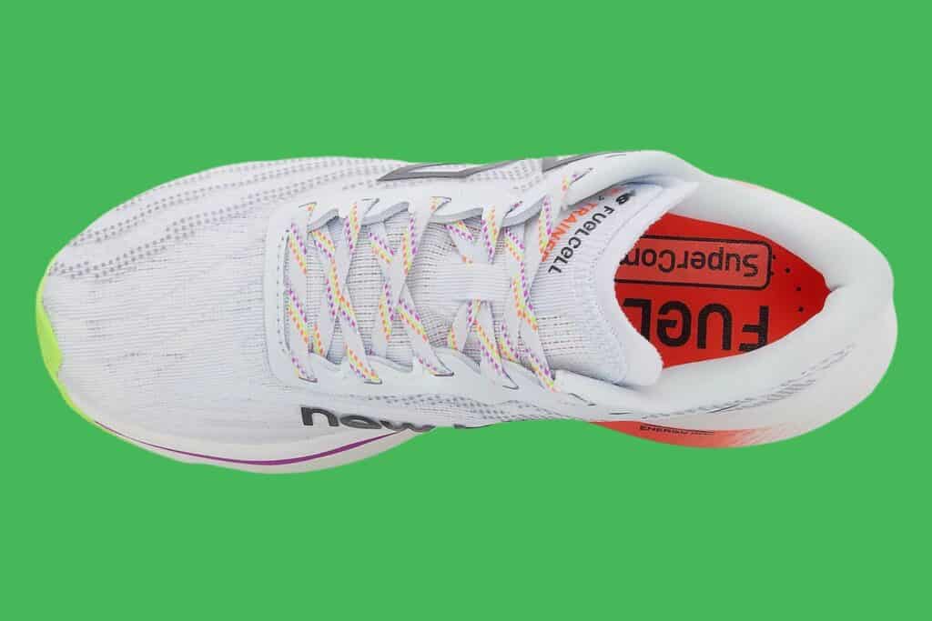 New Balance FuelCell SuperComp Trainer V2 tige mesh technique