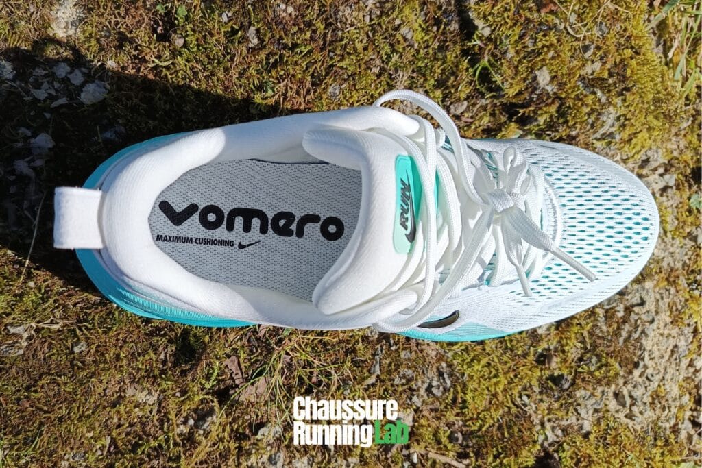 contrefort talon Nike Vomero 18