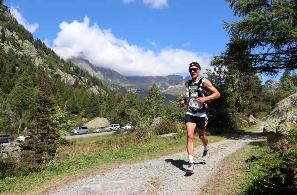 Traileur sur le parcours OCC UTMB Mont-Blanc