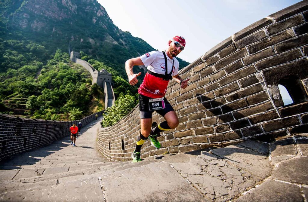 Les participants au marathon de la Grande Muraille de Chine
