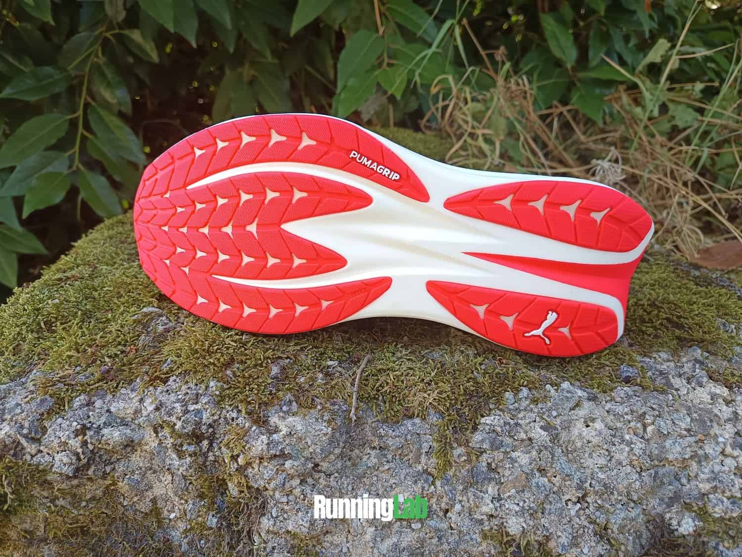 Semelle extérieure en caoutchouc PUMAGRIP de la Puma Deviate Pure Nitro