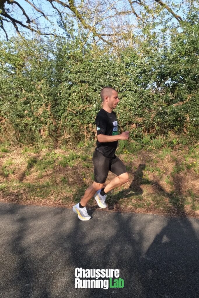 julien guyod teste les Saucony Endorphin Elite 2