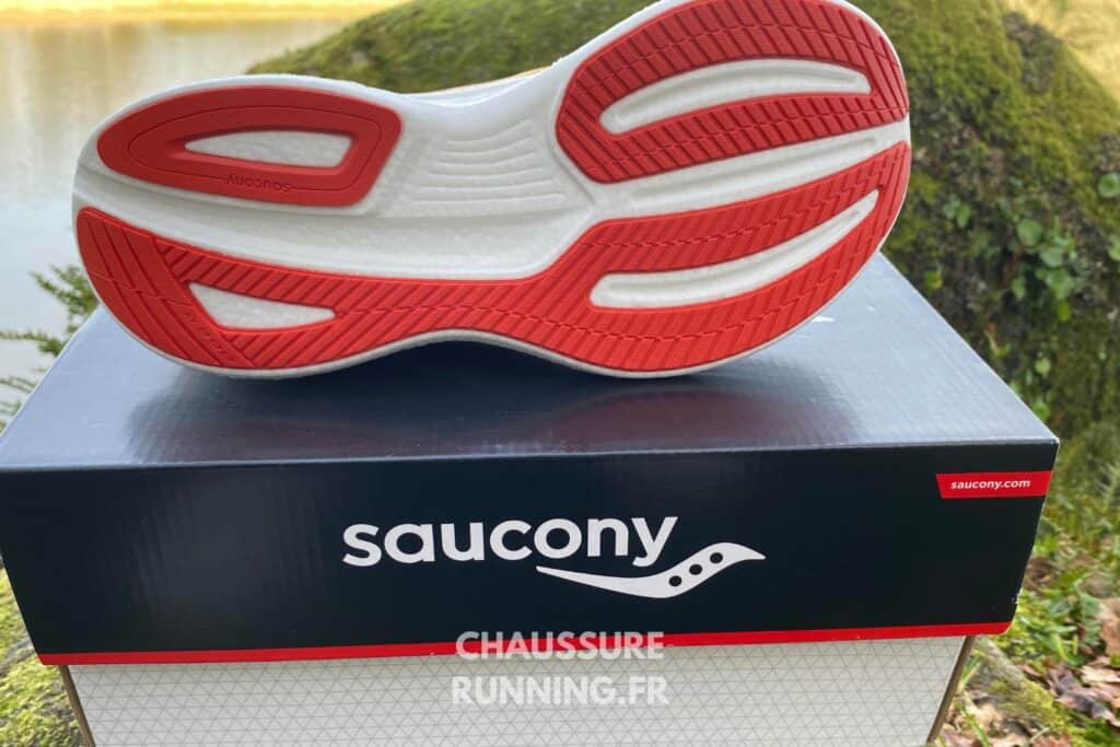 Saucony Ride 17 semelle extérieure caoutchouc