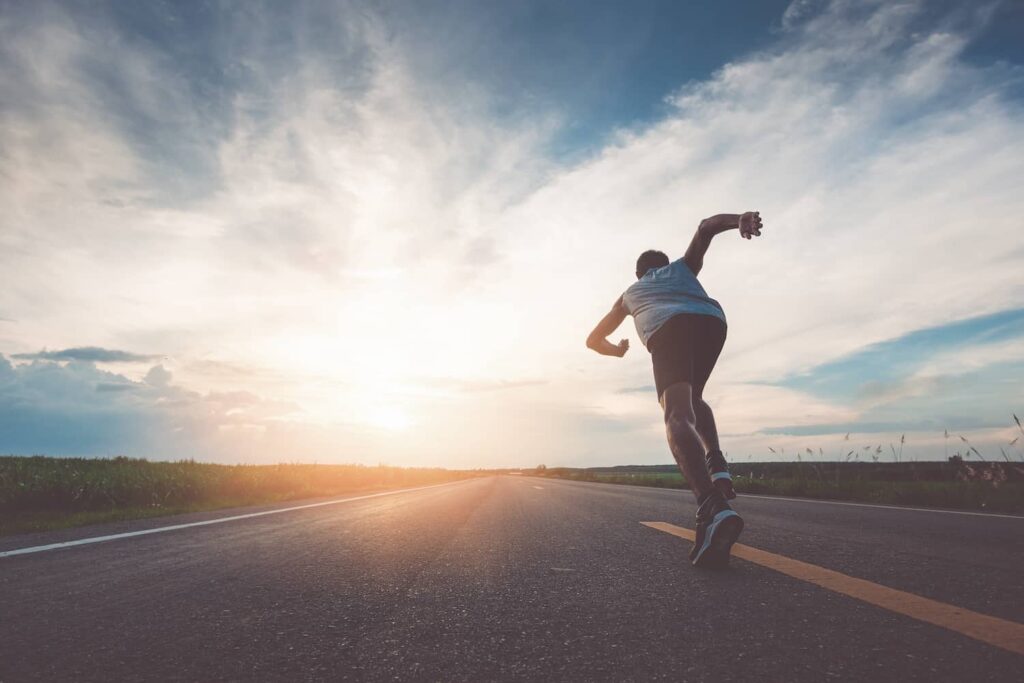 entraînement fractionné au coucher du soleil