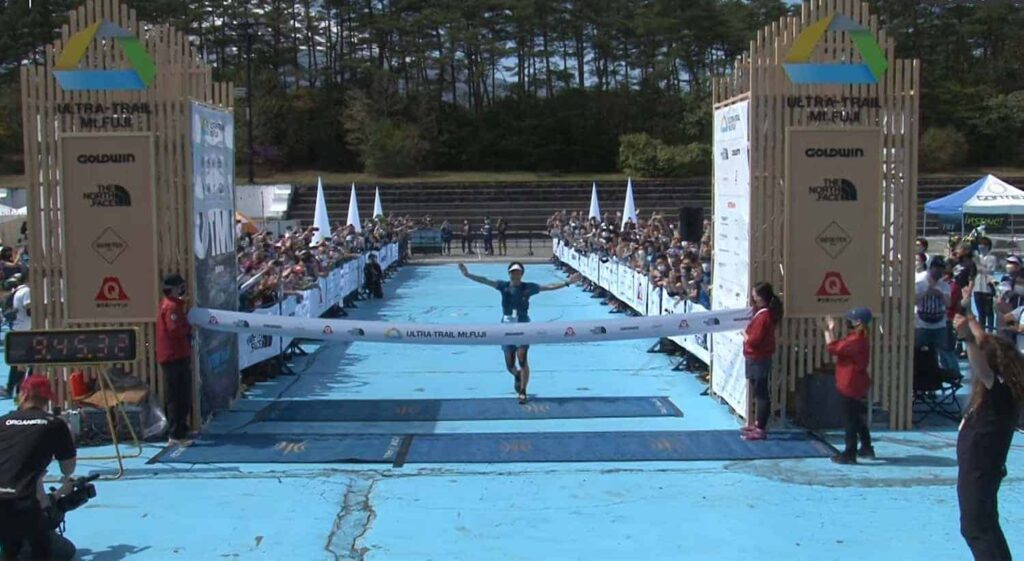 vainqueur de l'ultramarathon